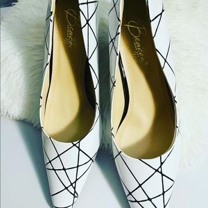 Beacon Ava Women’s White Shoe